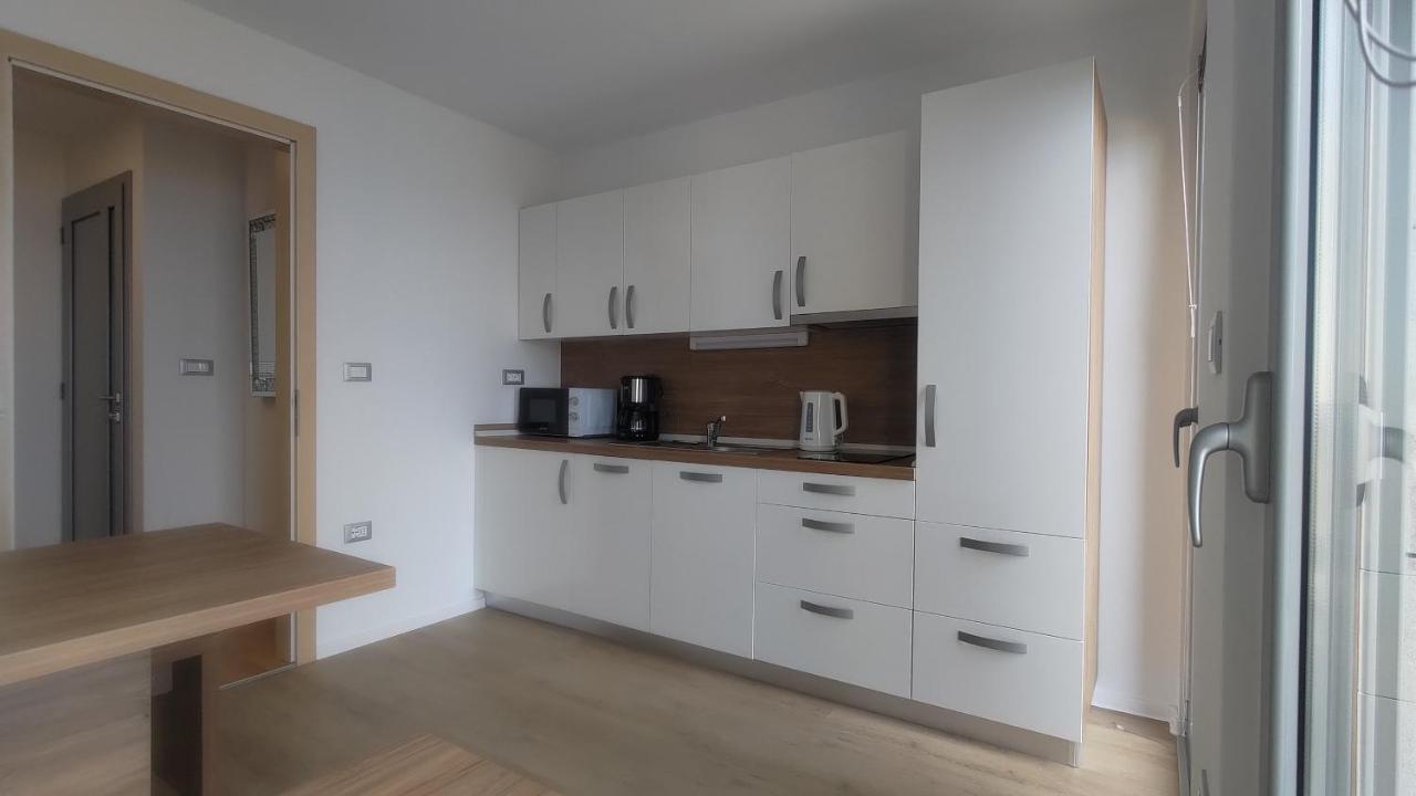 Apartmaji Palea Изола Екстериор снимка